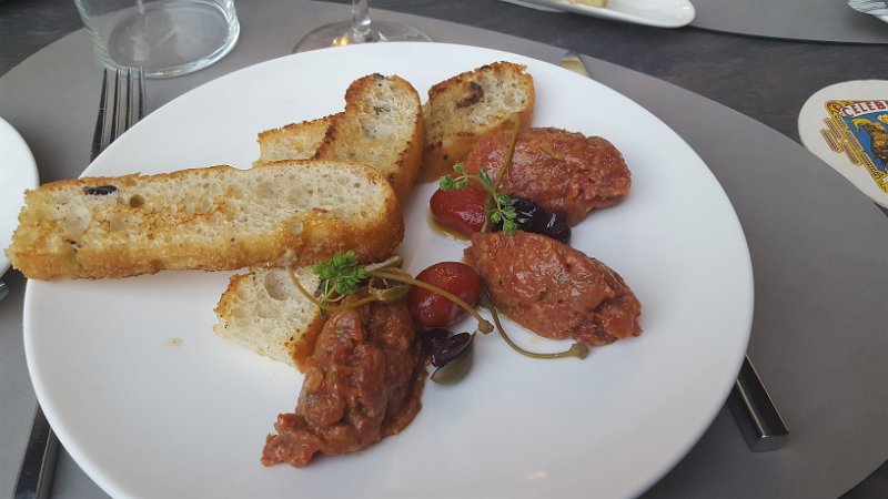 2018-06-29 20.43.07.jpg - Tartar in der "Goldenen Traube" - Tramin